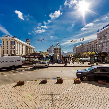 Two-Room Apartments On Maidan Nezavisimosti 키예프 외부 사진